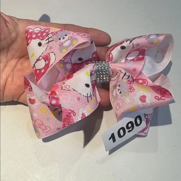 1090 Hello Kitty Alligator Clip Hair Bow