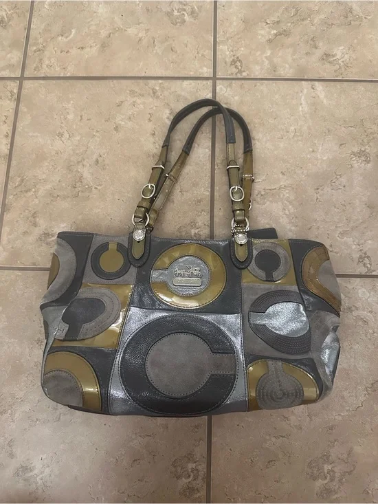 VINTAGE COACH MAGGIE TOTE BAG