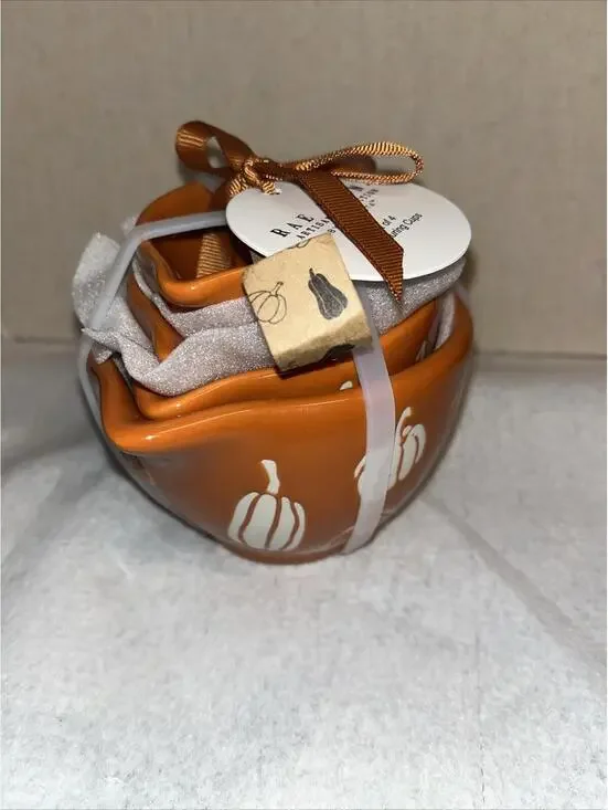 Rae Dunn Pumpkin Set of 4 Measuring Cups-1/4c, 1/2c, 1&1/2c & 1 cup