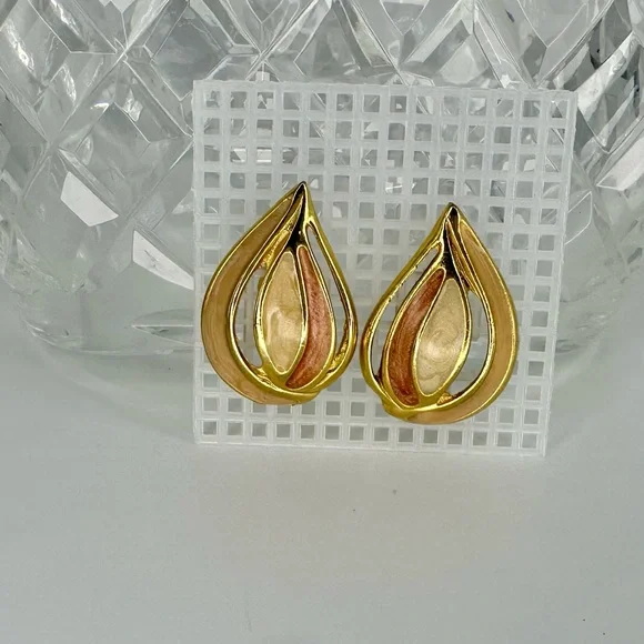 Vintage 3” Enamel Gold-Tone Pink Funky Oversized Leaf Clip Earrings