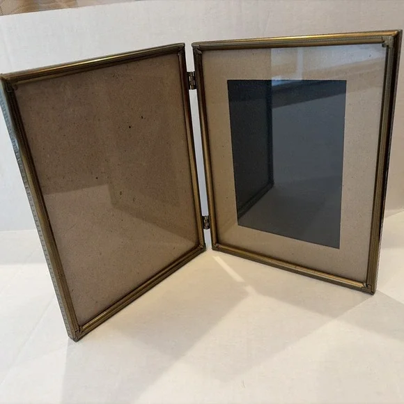 Vintage Gold Tone Bifold Hinged Double Picture Frame Art Deco 8x10