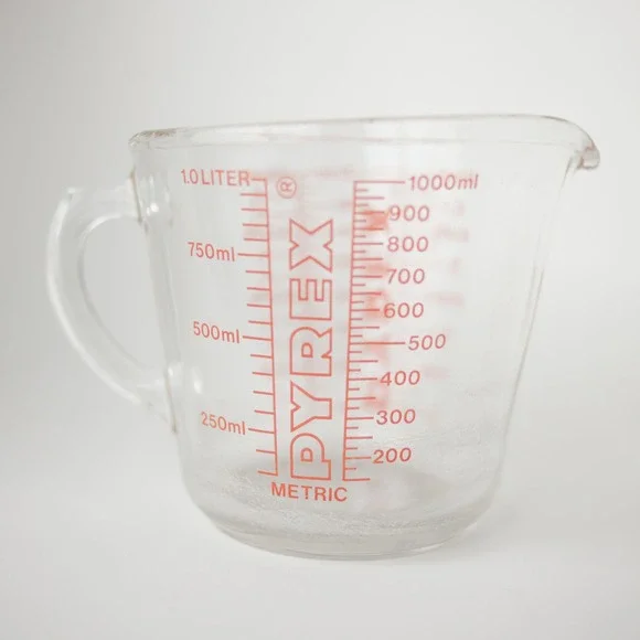 Vintage PYREX 4 Cups 32 Oz 1 Quart Glass Measuring Cup Pitcher USA Ounces Red