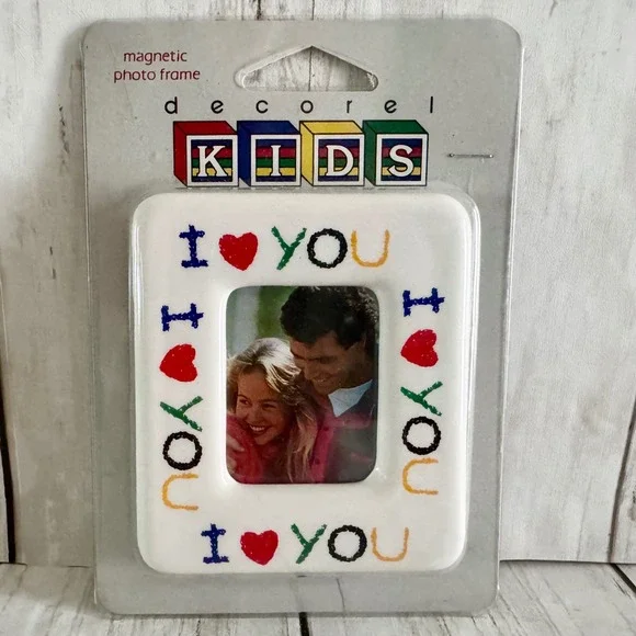 Kids Magnetic Photo Frame Colorful Crayons White I Love You Hearts Vintage New