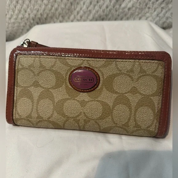 Authentic Signature Coach Wallet