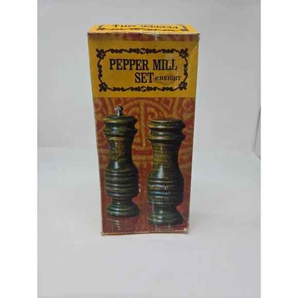 Natural Wood Salt Shaker & Pepper Mill Set * Never used in Original‎ Box* 8 Inch