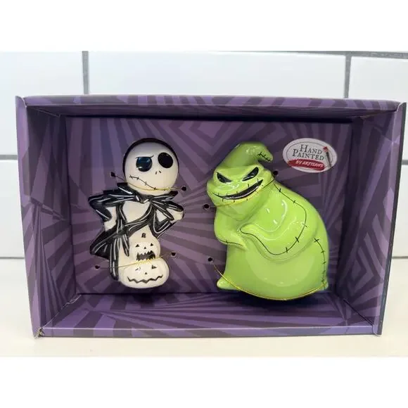 NEW!! 🎃 Nightmare Before Christmas Jack And Oogie Boogie Salt And Pepper Shaker
