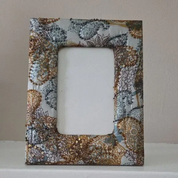 Decorative Sequin Paisley Photo Frame