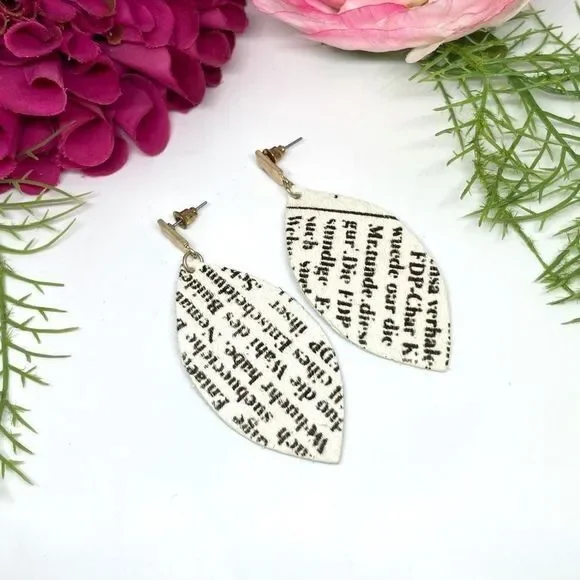 NEW⚜️REAL LEATHER & Fur Script Pattern Dangly Earrings