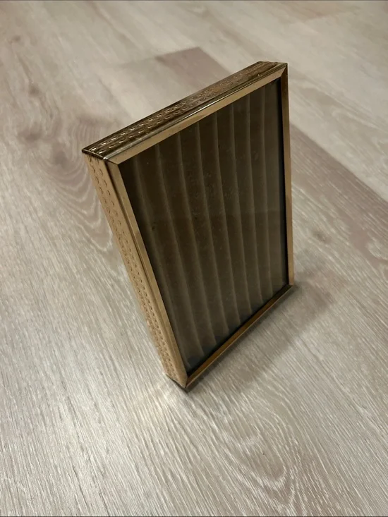 Vintage Gold Toned Decorative Picture Frame - Home Accents 5x7
