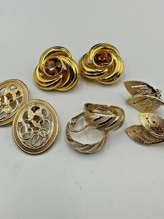 Vintage Clip On Earrings Lot Mixed Gold Tone Hoop Swirl Leaf Retro 4 Pairs