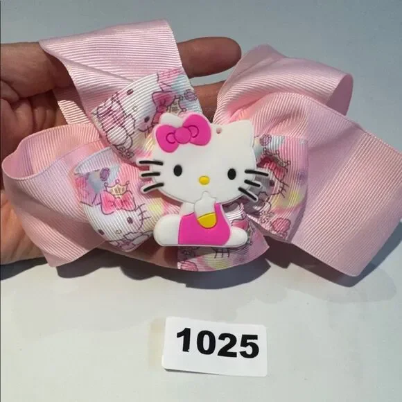 1025 Light Pink Color Hello Kitty Hair Bow Alligator Clip