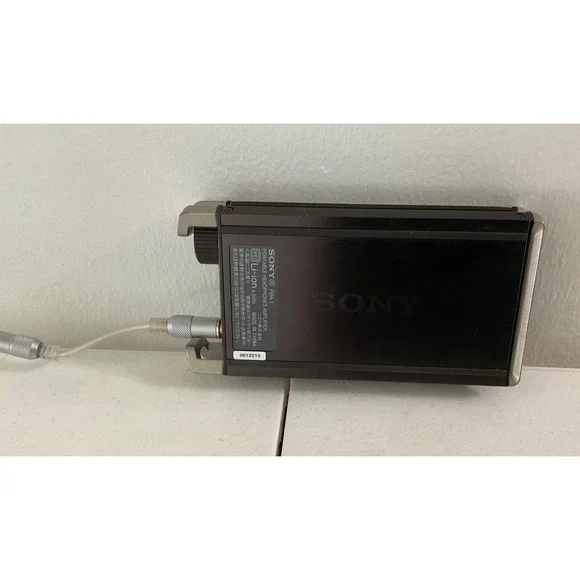 Sony PHA-1 Portable Headphone Amplifier USB DAC Black Silver PHA1 High Res Audio