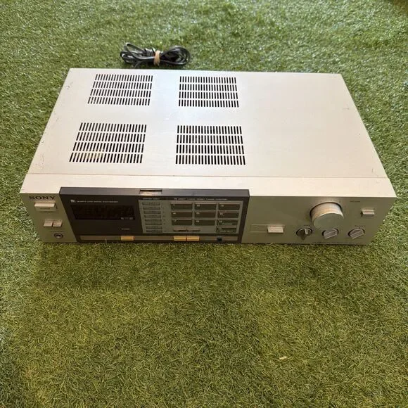 Sony STR-VX22 FM Stereo/FM-AM Receiver Vintage Working Japan