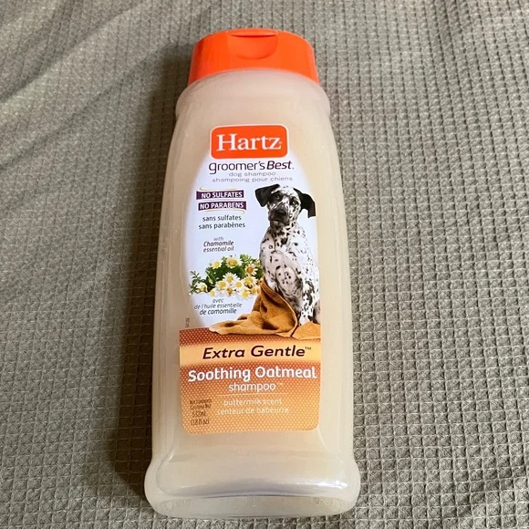 Hartz Extra Gentle Soothing Oatmeal Dog Shampoo. NWOT.