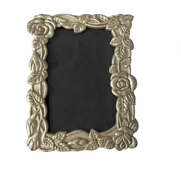 vintage 90s silver puter tone rose floral wallet size picture frame