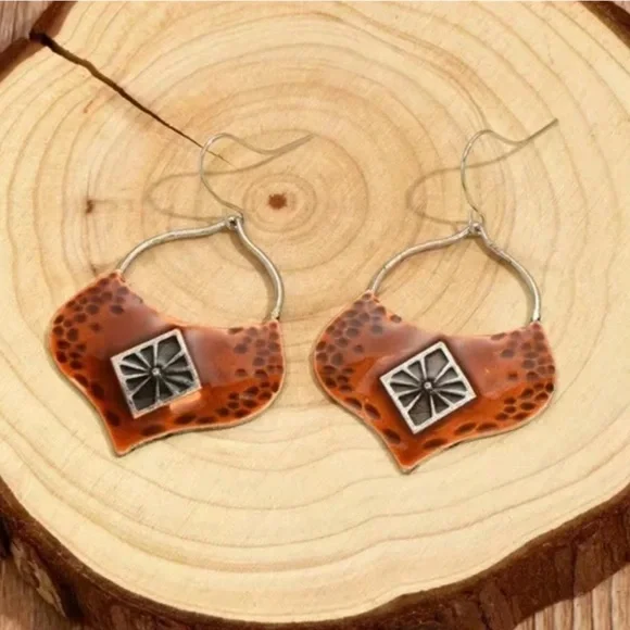 NWT Vintage Style Bohemian Copper Tone and Silver Tone Pierced Earrings!