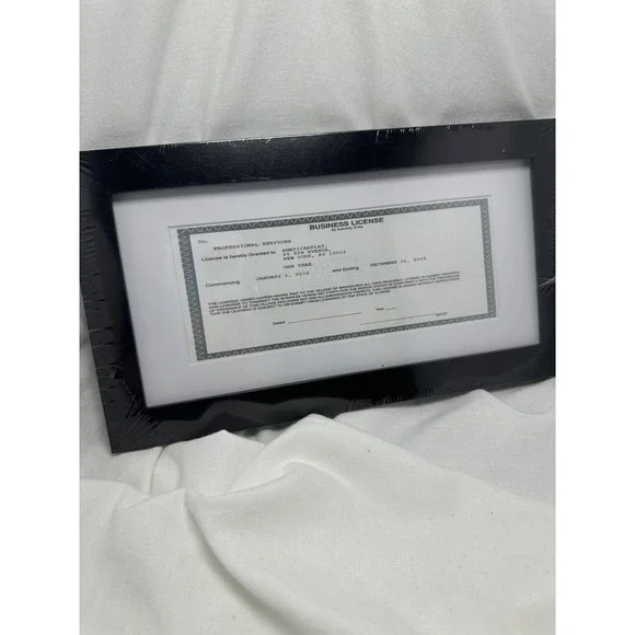 Black Business License Frame✨ Classy✨ Brand New✨ New/Sealed✨‎ White Mat