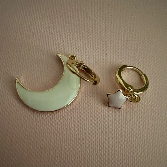 Mix and match fashion Moon + Star gold plated enamel earrings piercings