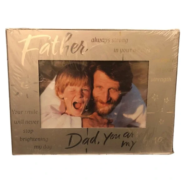 Silver-Toned Father’s Day Picture Frame – NWT, Sealed, Minor Flaw