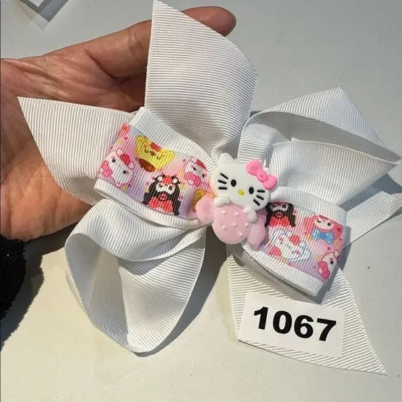 1067 White Color Hello Kitty Hair Alligator Clip Bow