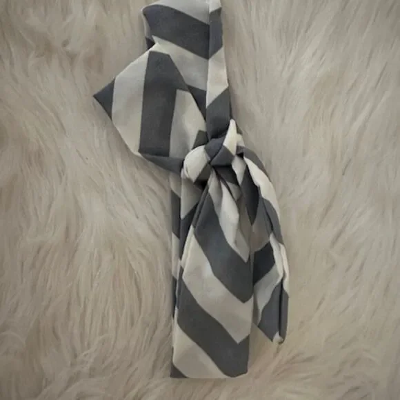 Grey & White Chevron Knot Headband  CTHB5 - KIDS  Handmade NWT Boutique