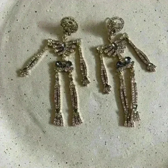 Bare bones baublebar