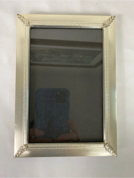 Vintage Silver picture frame leaf accent 4x6 Hollywood Regency