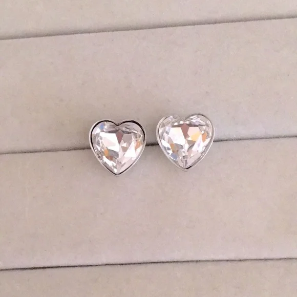 Classic Clear Diamond Crystal Heart Earrings