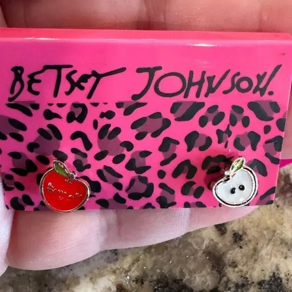EARRINGS! Betsey Johnson Teacher Appreciation Apple Earrings BNWT
