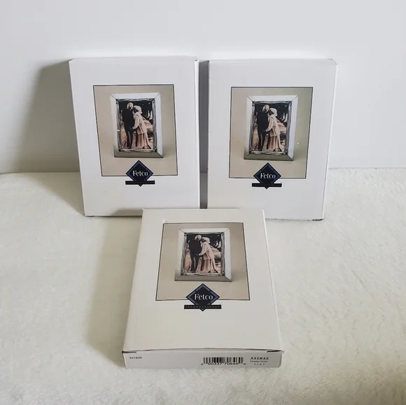 Fetco Silver Pewter Glass Wall Table Top Decor Frames 3.5
