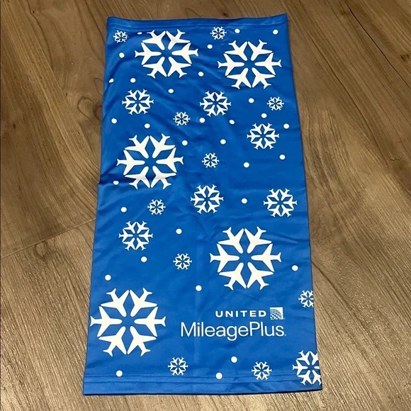United MileagePlus Blue Snowflake BUFF