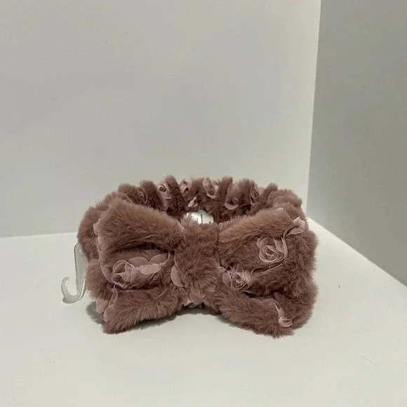 Claire’s Dusty Rose Furry Makeup Bow Headwrap NWT