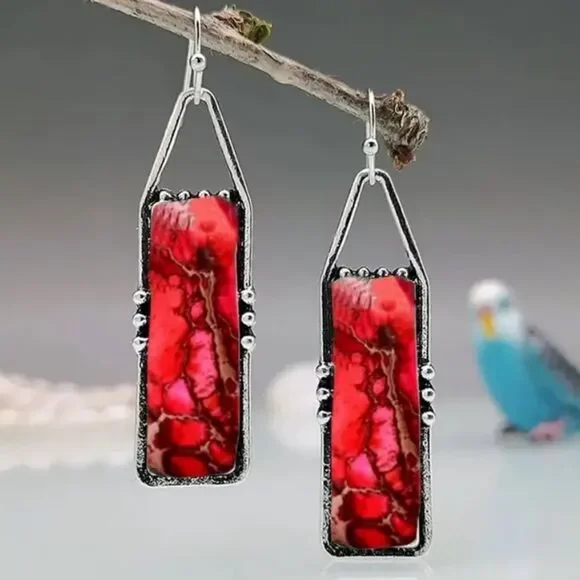 ✨🆕✨ Bohemian Red Geometric Dangle Earrings✨