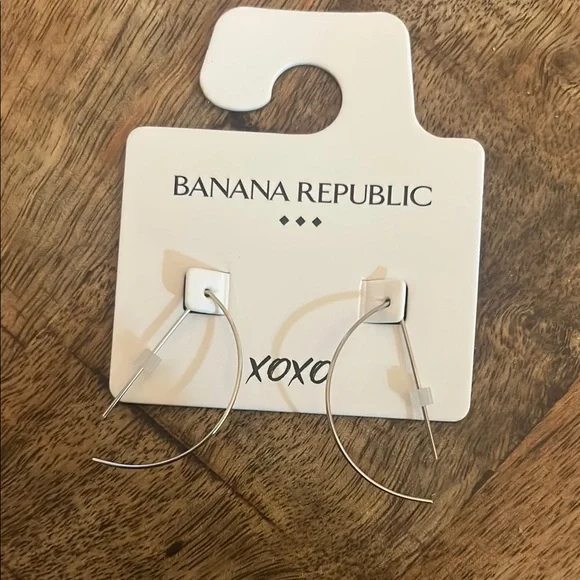 banana republic earrings