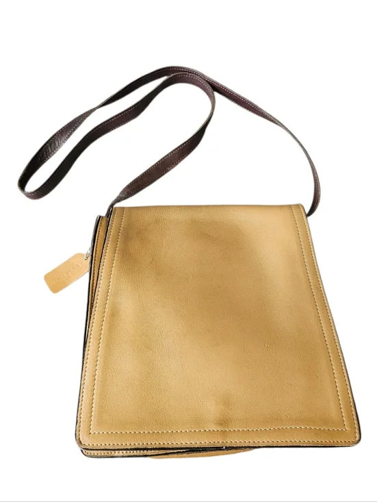 1996 Made in U.S. Coach legacy flap tan Leather Crossbody.