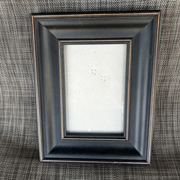 Hobby‎ Lobby Black Distressed 4x6 Photo Frame Wide Molded Beveled Edge MDF