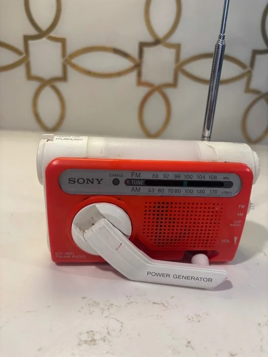 Sony ICF-B01 FM/AM Emergency Radio Power Generator Flashlight LED