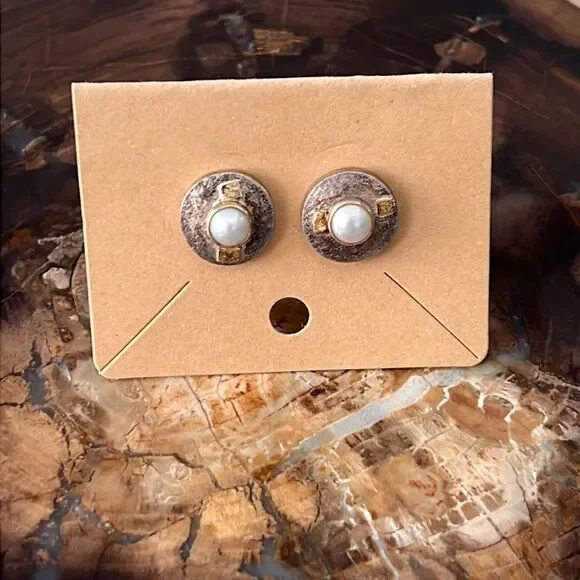 * Silver and gold antique hammered look pearl earrings