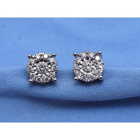 Unique 14K Solid White Gold Designer Round Cut Diamond Flower Stud Earrings
