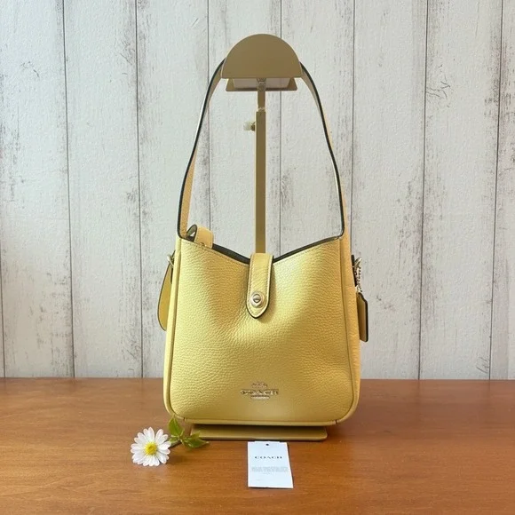 Coach‎ Hadley Mini Hobo Bag Womens Yellow Pebbled Leather Turnlock New Luxury