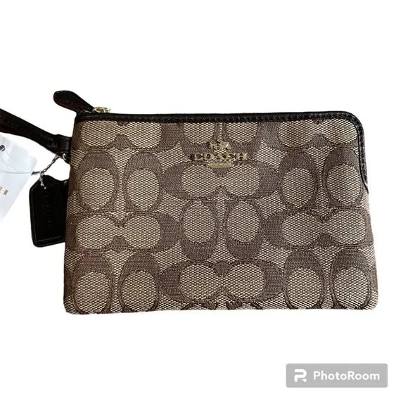 New Coach Signature CC Zip Wristlet Khaki Brown F54627