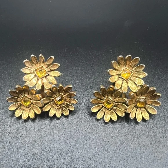 Vintage Floral Earrings Screw Back Gold Tone and Yellow Rhinestone Dainty