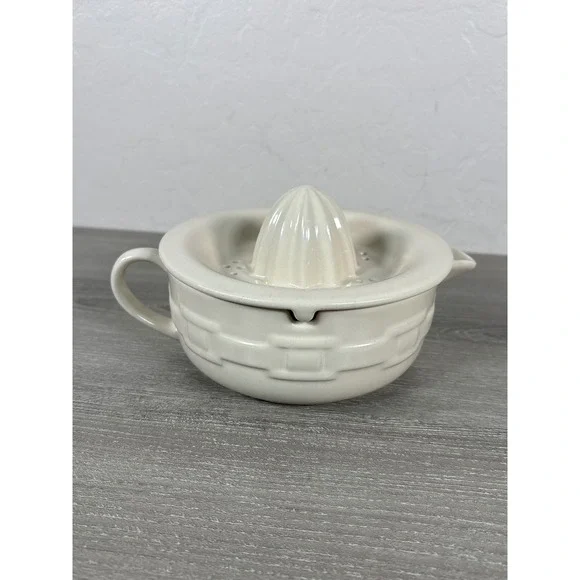 Longaberger Pottery Woven Traditions Ivory Ceramic Juicer Reamer 2 Piece Set