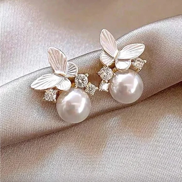 Elegant Pearl Butterfly Earrings