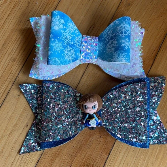 Disney Frozen Anna Inspired Blue Snowflake & Glitter Bow Hair Clip Set. Sparkly!