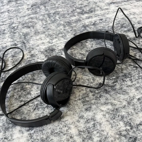 Sony 1-7-1 Wired Headphones Lot of 2 Unisex OS Black Folding On-Ear Tested Works