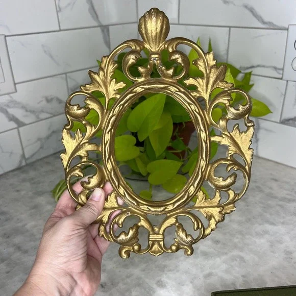 Vintage AF Italy Ornate Cast metal Frame 11