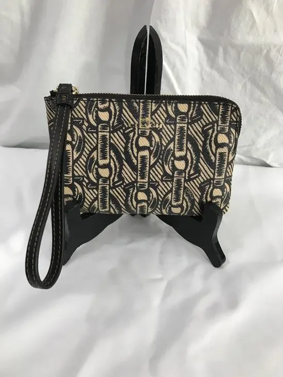 Coach Corner Zip Wristlet with Chain Link Print`0
