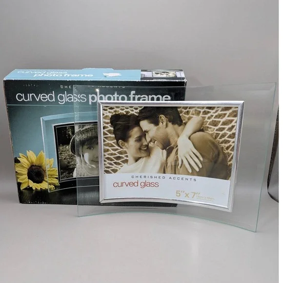 Cherished Accents Clear Curved Glass Photo Frame - Silver Accents - 5