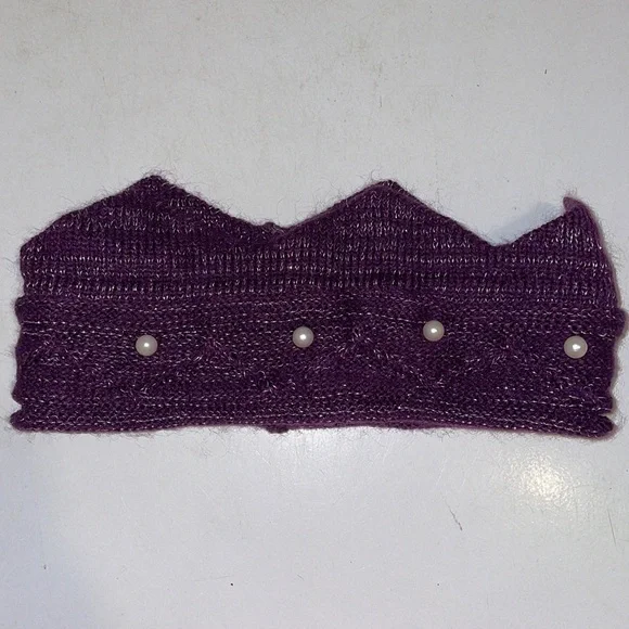 Children’s knitted crown ear warmer